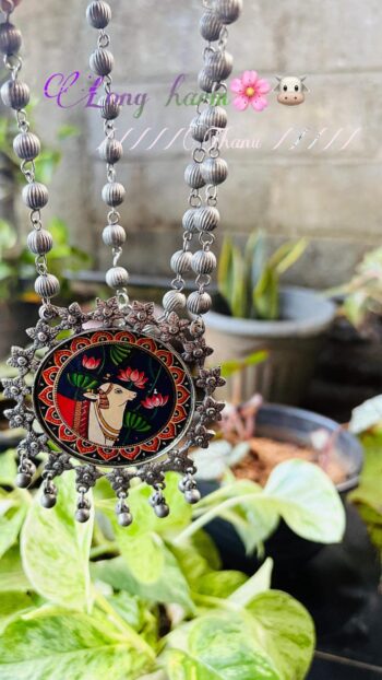 ​✨ The Shrinathji Sanctuary Designer Pichwai Nandi Art Long Haram 🐮🌸 ​
