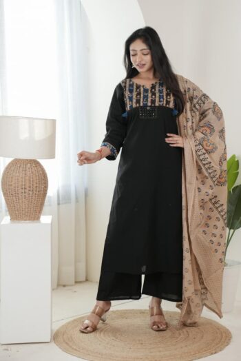 Aura Ethnic: Handcrafted Mirror-Yoke Suit ✨