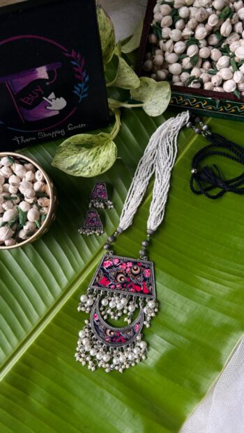 👑 Rajwada Peacock Hand-Painted Pearl Set ✨