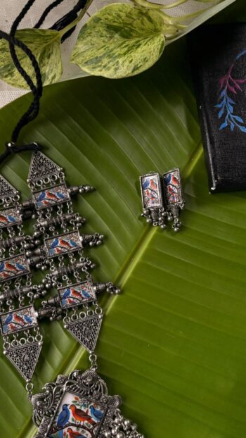🌟 The "Tribal Soul" Enamel Necklace & Studs 🧿